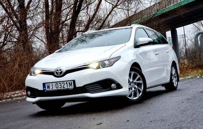 toyota auris Toyota Auris cena 36900 przebieg: 223000, rok produkcji 2015 z Warszawa